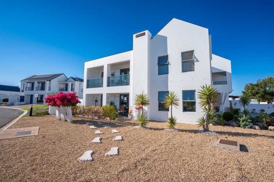 3 Bedroom Property for Sale in Blue Lagoon Western Cape